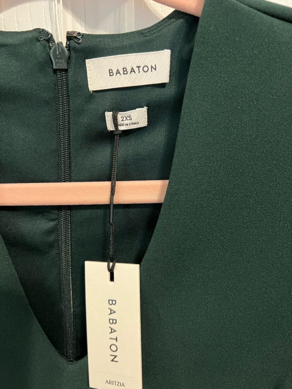 Babaton NWT Scarabee Dark Green/Scarab V-Neck Sheath Dress - Picture 5 of 7